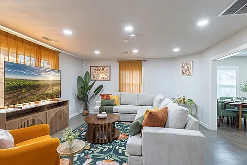 831 Patchett St #ID1363859P Photo 1