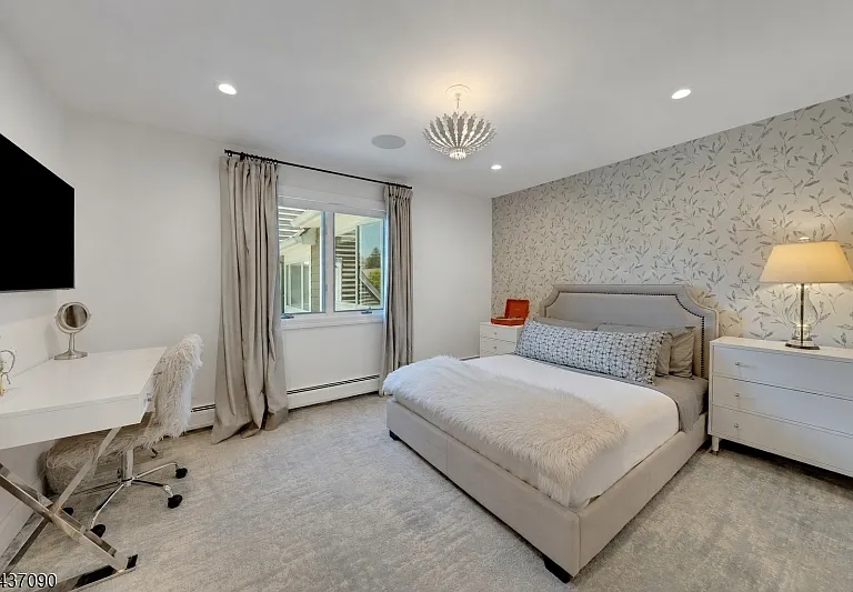 224 Barnstable Dr — Photo 38