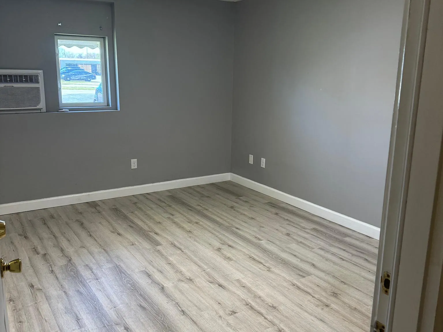 Studio, 550 sqft, $795 — Photo 4