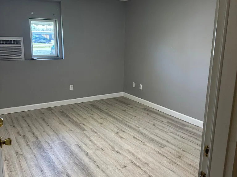 300 Church St #5 — Photo 4