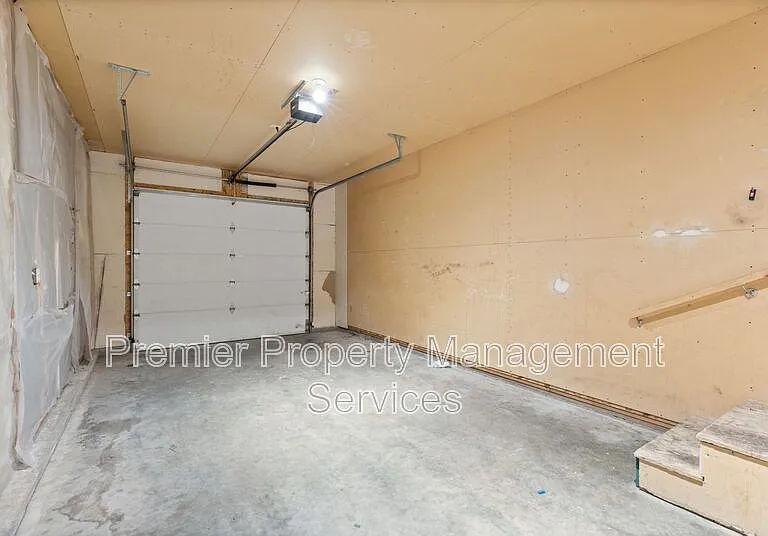 408 Rice Ln — Photo 10