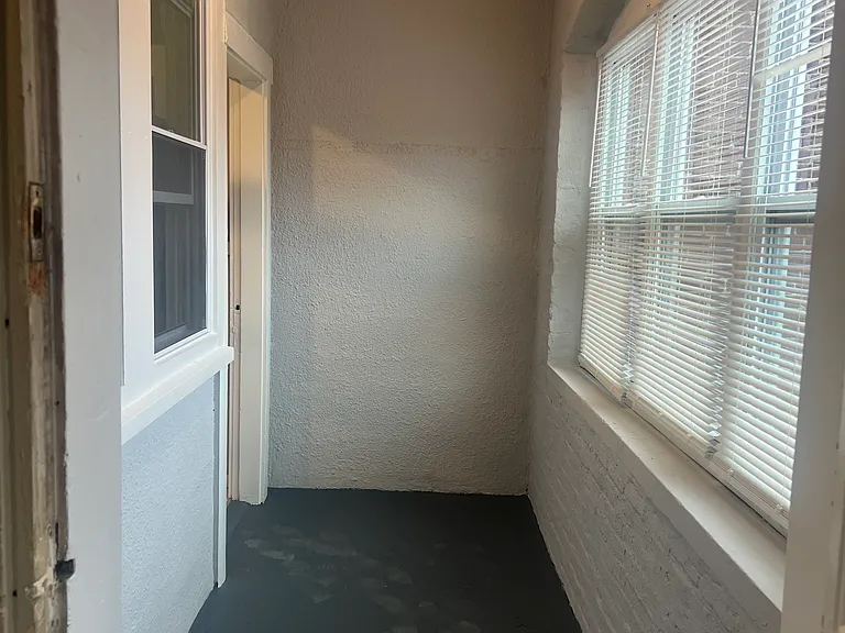 15 Irving St #3L — Photo 14