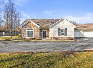 320 Maryview Dr, Webster, NY 14580