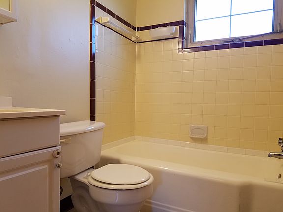 3rd image of 1164 Sells Ave #A