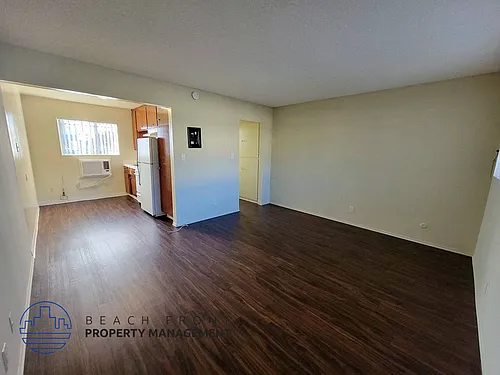 13921 Normandie Ave. Photo 1