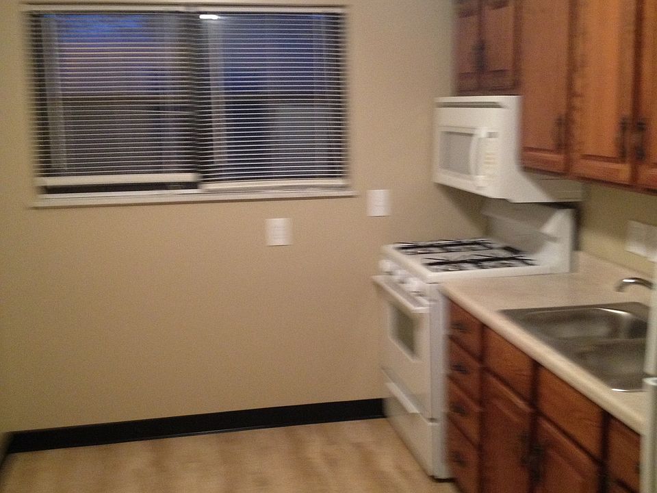 2nd image of 620 Carlotta Dr