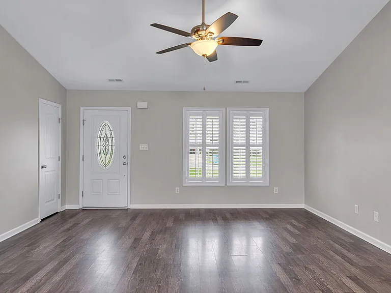 202 Cottage Brook Ct — Photo 5