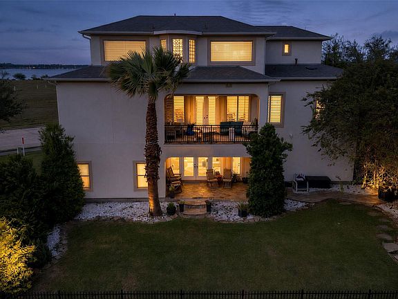 2nd image of 1517 Waterside Dr