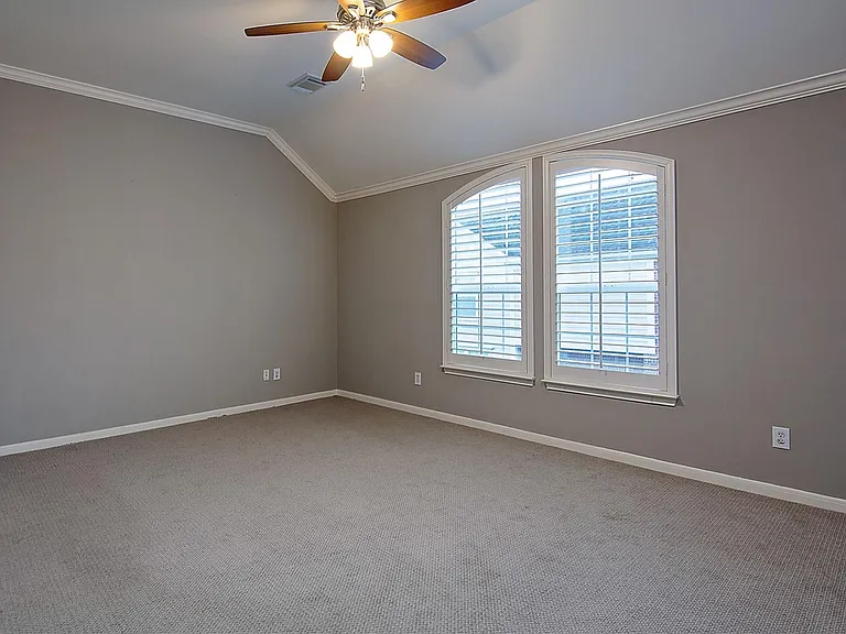 1408 W Webster St — Photo 22