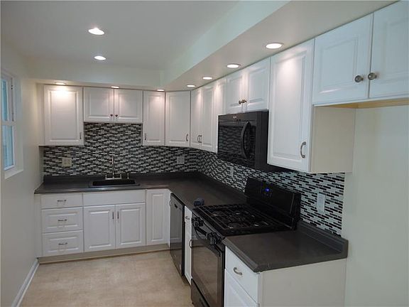 4th image of 106 Plum Dr