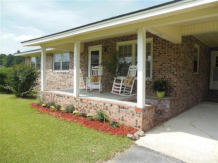 2nd image of 1208 Green Lewis Road NE