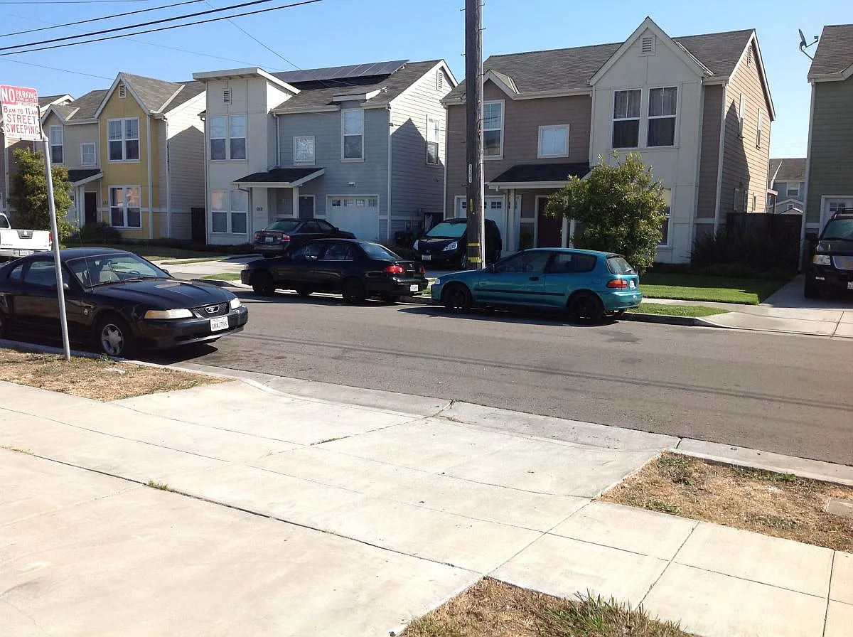 4 bed, 1650 sqft, $4,096 — Photo 4