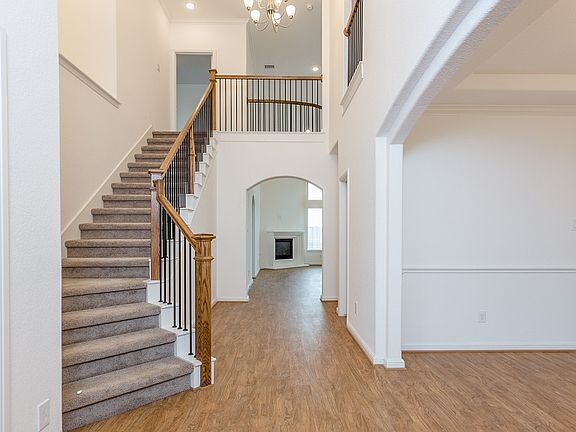 5th image of 2321 Trocadero Ln