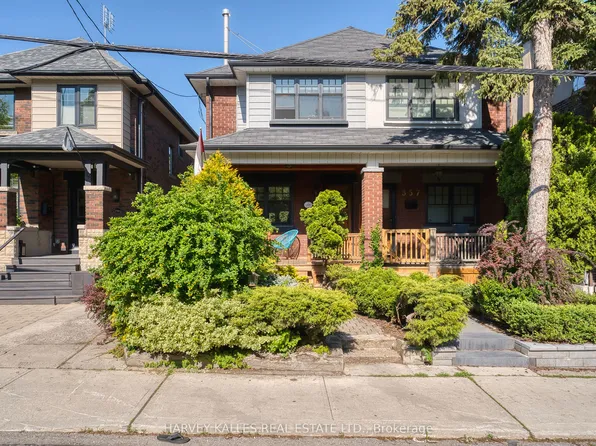 359 Sackville St, Toronto, ON M5A 3G4