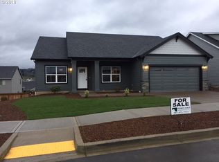 327 SW Mt St Helens St, McMinnville, OR
