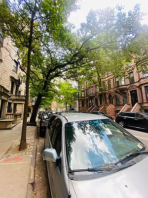 Rented by Aventana | media 11