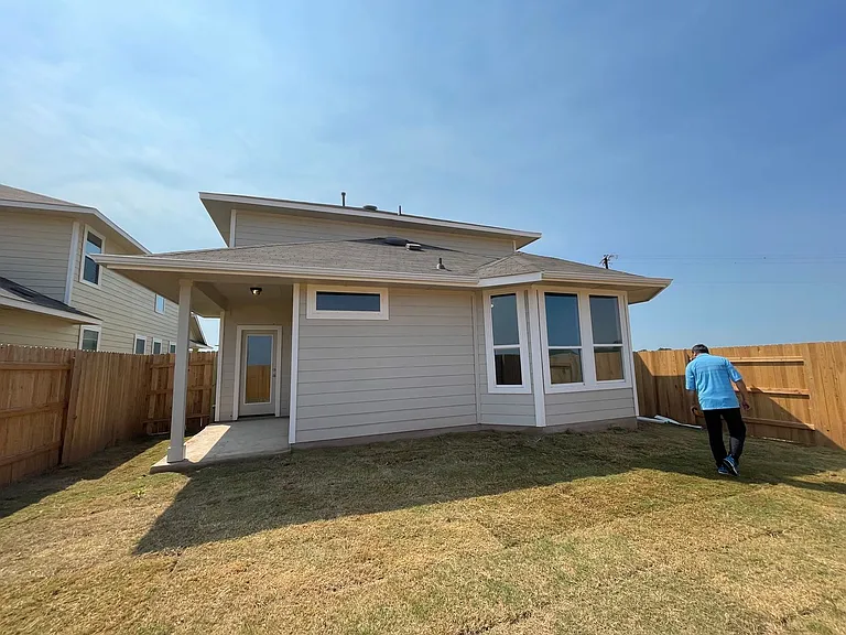 163 Tempest Trl — Photo 10