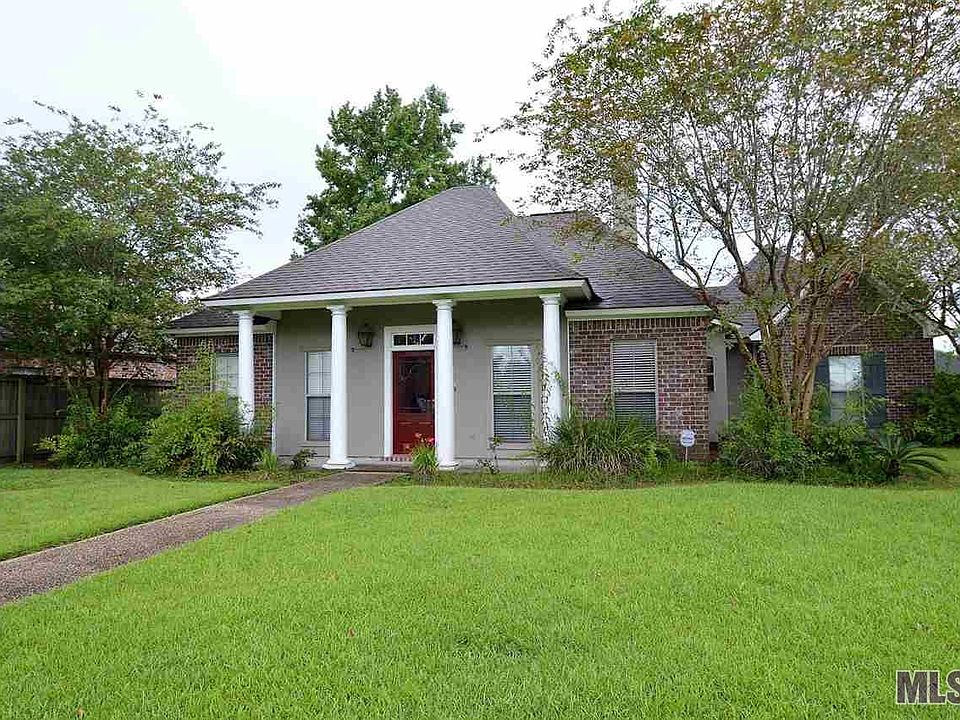 1st image of 17385 Les Chenier Blvd
