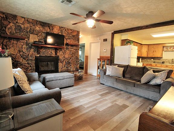 4th image of 128 Blue Bonnet Dr