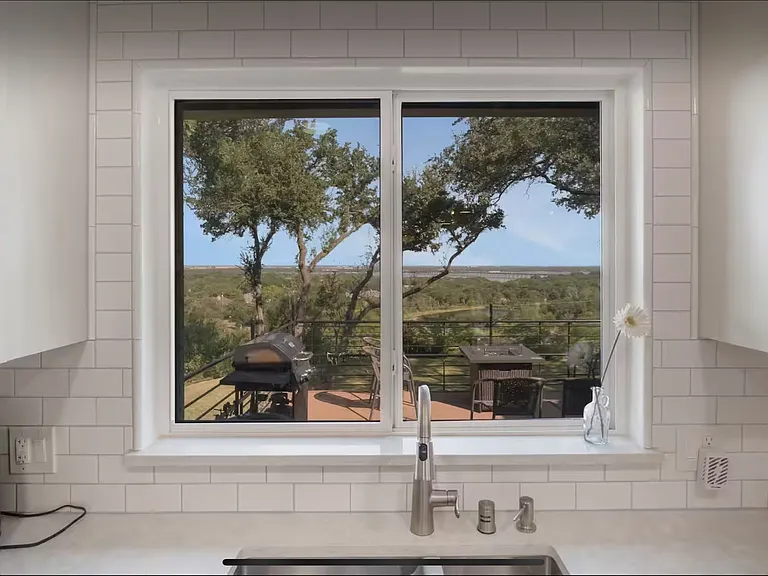 8201 Forest Ridge Dr — Photo 26