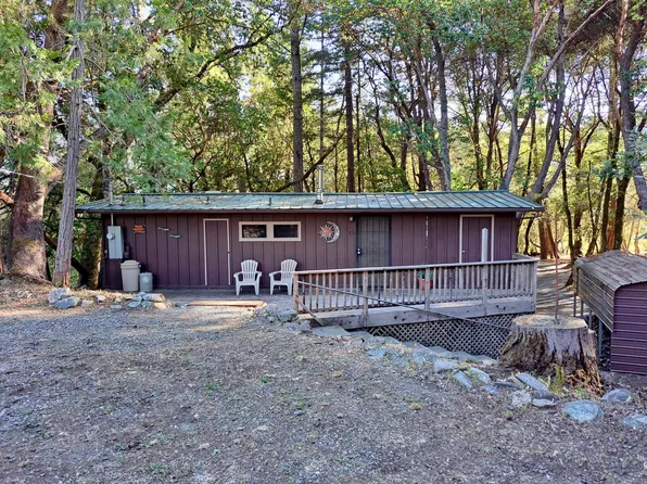 215 Placer Dr, Orleans, CA 95556