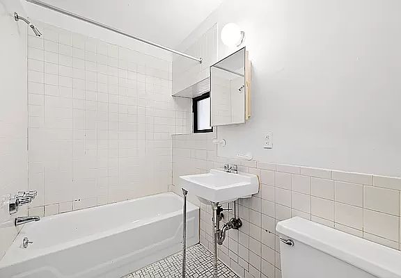 4th image of 702 E 5th St #2E