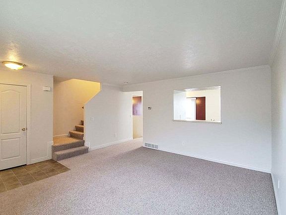 2nd image of 393 E Braidhill Dr