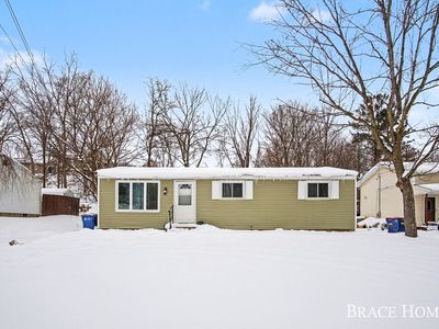 1935 Ball Ave NE, Grand Rapids, MI, 49505