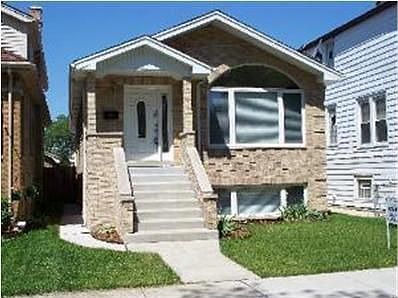 3rd image of 4572 N Moody Ave