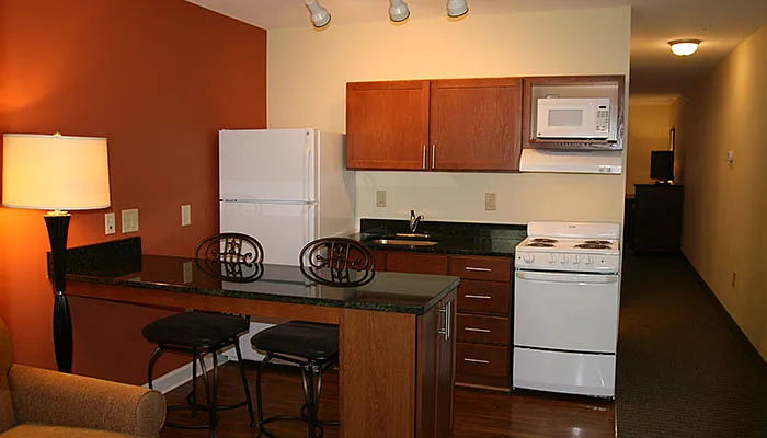 4660 Lake Valley Dr — Photo 1