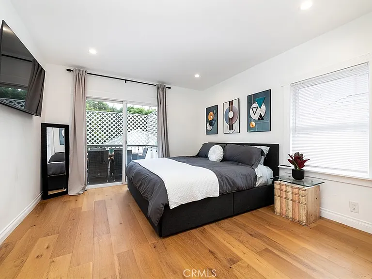 6008 Carlton Way — Photo 19