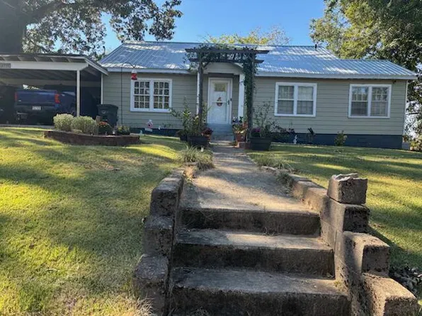 2514 8th Ave, Haleyville, AL 35565