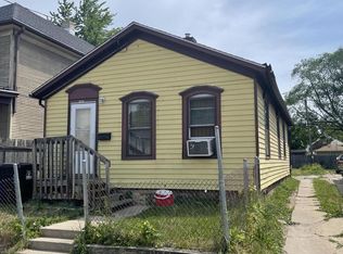 1215 La Salle St, Racine, WI 53404