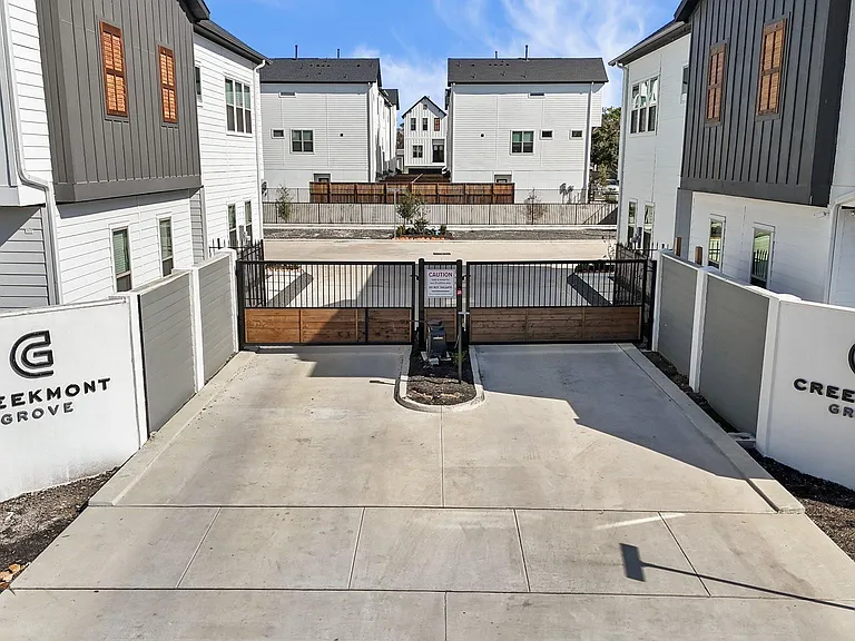 5320 Creekmont Timbers Trl — Photo 42