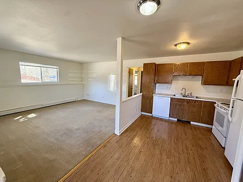 511 Peterson Dr Photo 1