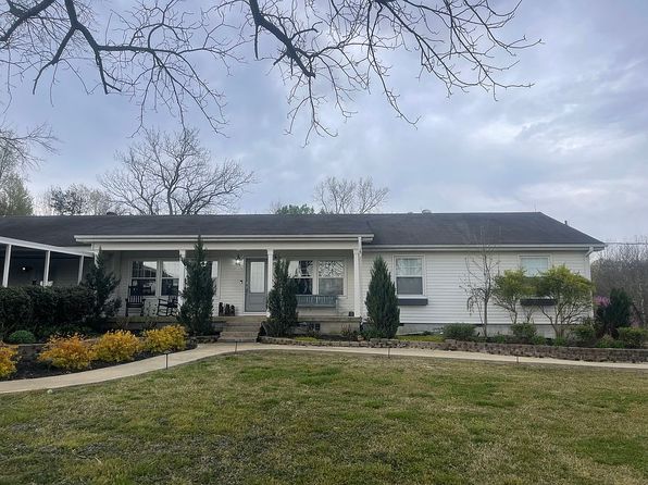 5 Whippoorwill Ln