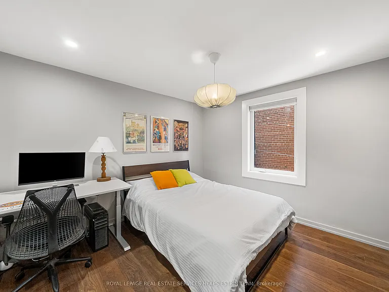 115 Robinson St — Photo 21