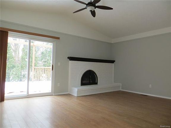 5th image of 2610 Avalon Dr