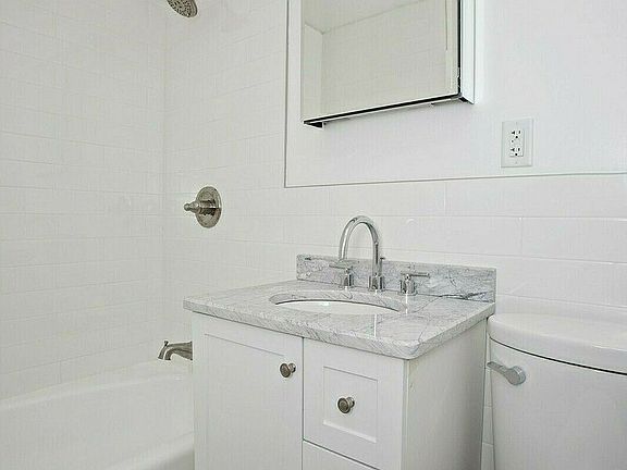 3rd image of 200 E 28th St APT 2F