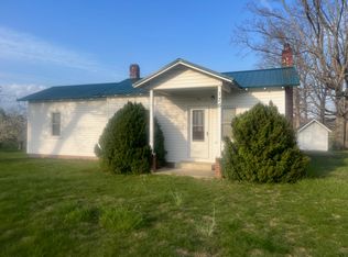 176 Laycock Rd, Hendersonville, NC 28792