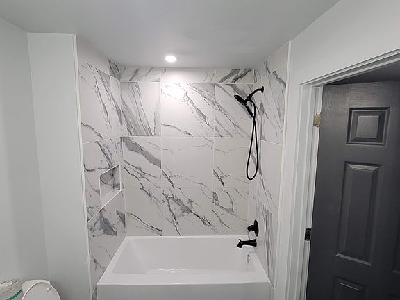 4th image of 2517 Ryne St NW #2