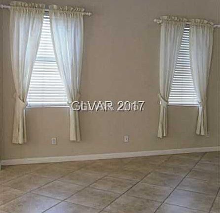 2nd image of 1656 Warrenville St #0