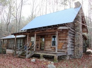 581 Maple St, Mountain City, TN 37683