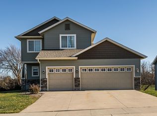 1312 Turnberry Dr SE, Rochester, MN 55904