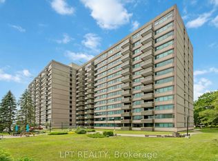 555 Brittany Dr #314, Ottawa, ON K1K 4C5