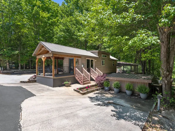 61 Boulder Drive, Lake Toxaway, NC 28747