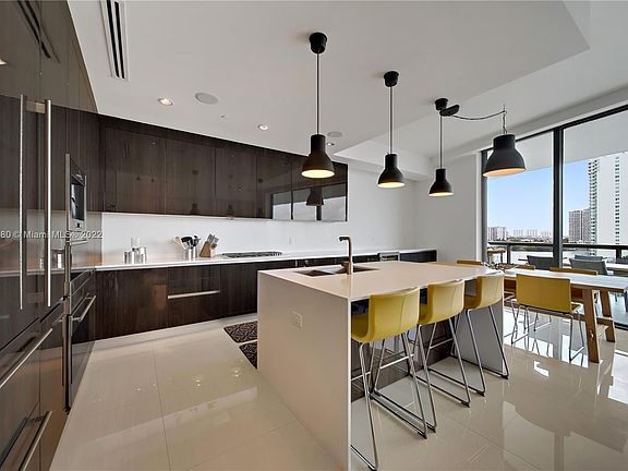 2nd image of 3250 NE 188th St APT 807