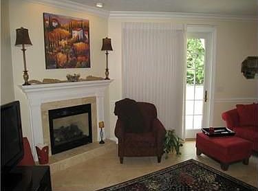 3rd image of 102 Chateau Dr