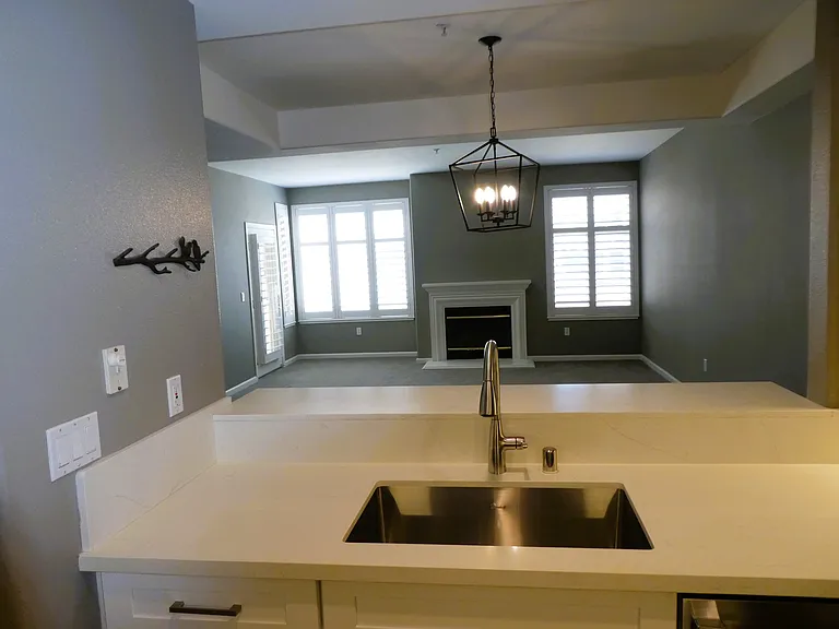 1951 Ofarrell St #100 — Photo 29