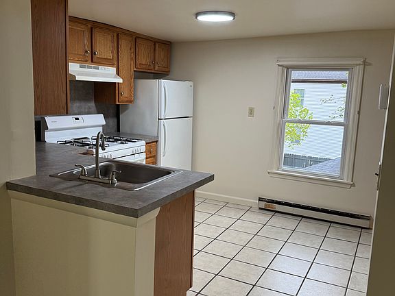 3rd image of 405 W Embargo St APT 4